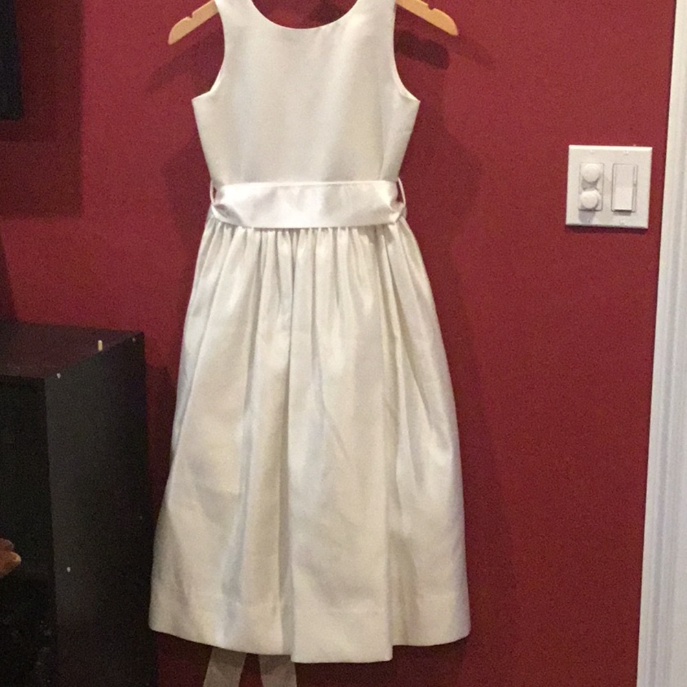 Girls cream wedding/flower girl dress